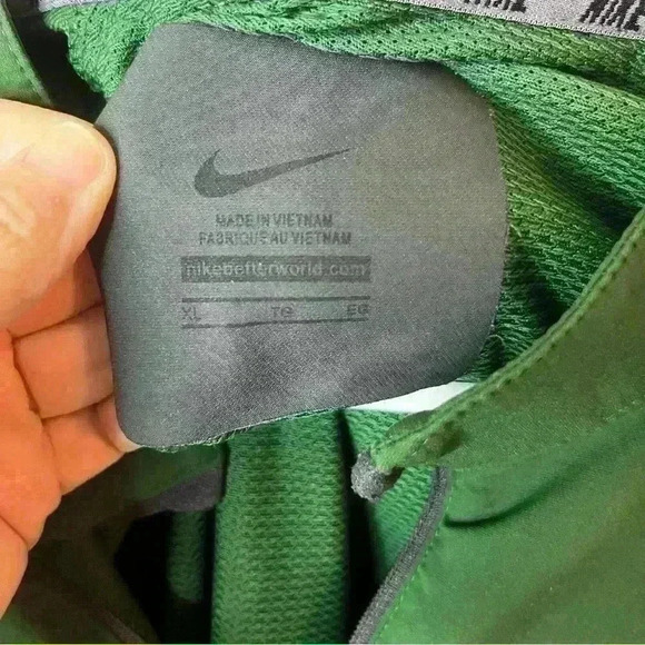 Nike Pullover 1/4 Zip Eagle Football Men XL Green Long Sleeve Kangaroo Pocket - Picture 8 of 8